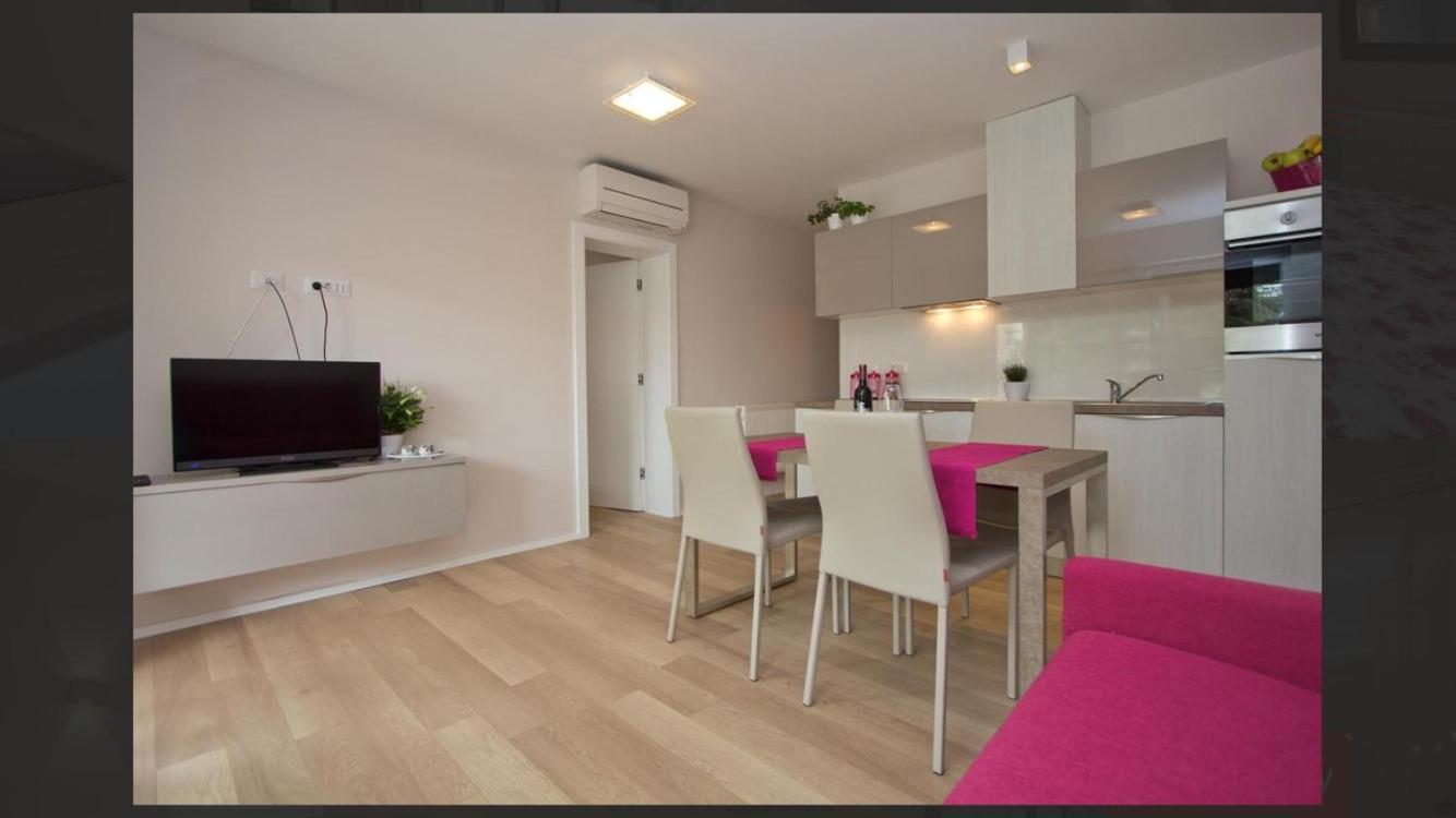Adria Apartments Пореч Екстер'єр фото