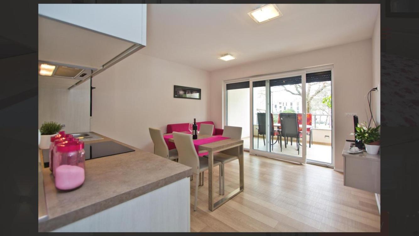 Adria Apartments Пореч Екстер'єр фото